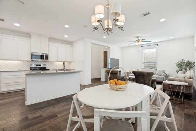 4246 Cascade Sky, Arlington, TX 76005