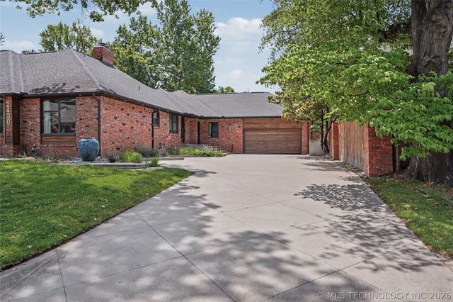 2430 E 32nd Street, Tulsa, OK 74105