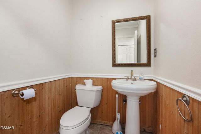 335 Buena Vista Drive, Sevierville, TN 37876