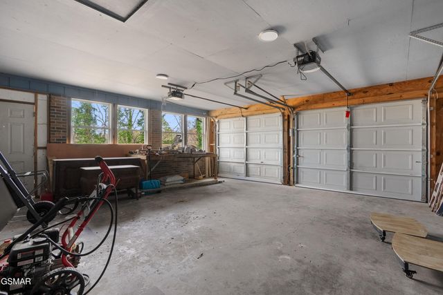 335 Buena Vista Drive, Sevierville, TN 37876