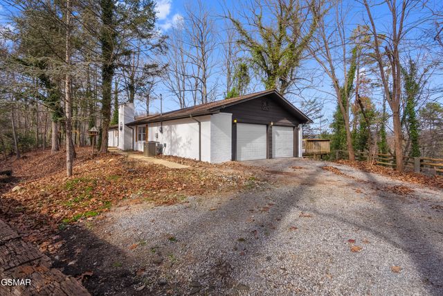 335 Buena Vista Drive, Sevierville, TN 37876