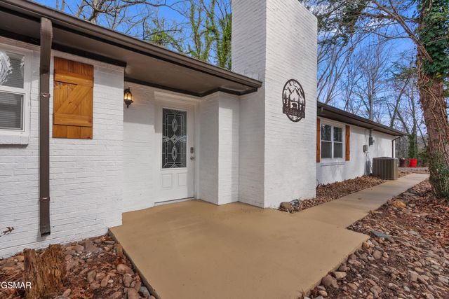 335 Buena Vista Drive, Sevierville, TN 37876