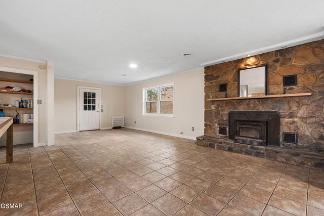 335 Buena Vista Drive, Sevierville, TN 37876