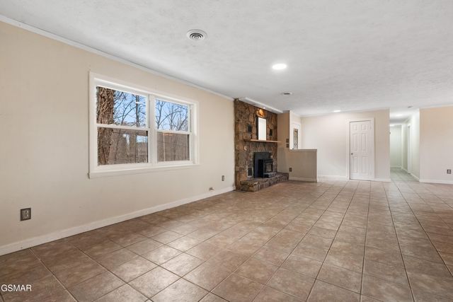 335 Buena Vista Drive, Sevierville, TN 37876