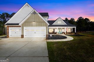 795 Silver Dollar Road, Milner, GA 30257