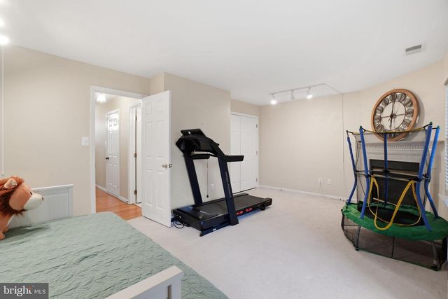 6601 LAVINUS LN, Alexandria, VA 22315