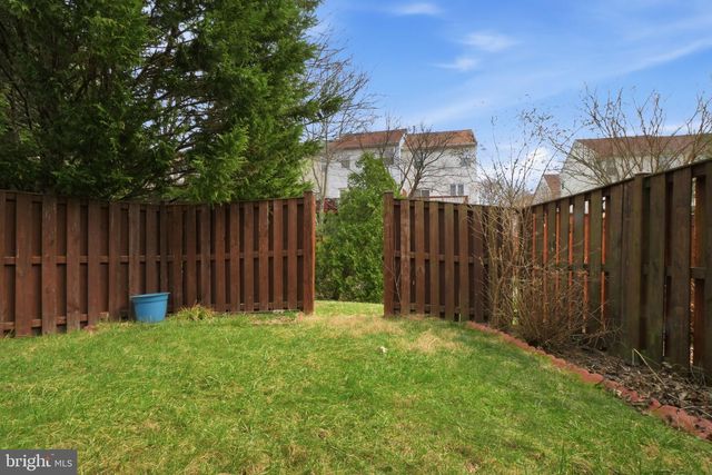 6601 LAVINUS LN, Alexandria, VA 22315