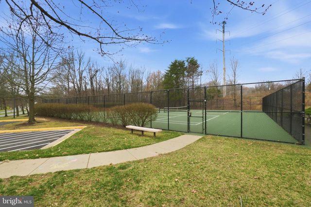 6601 LAVINUS LN, Alexandria, VA 22315