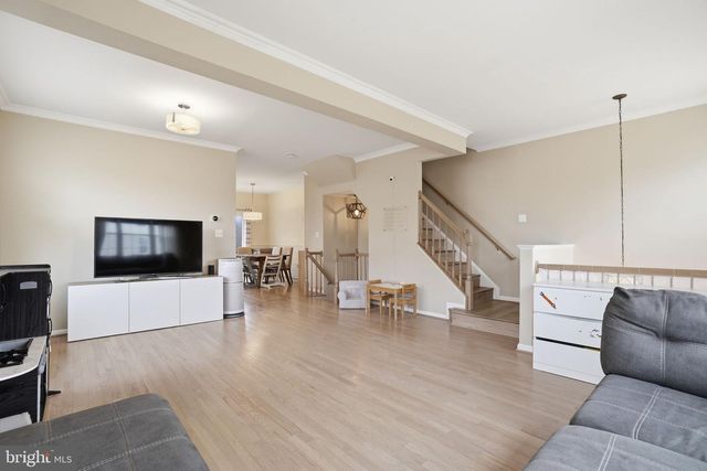 6601 LAVINUS LN, Alexandria, VA 22315