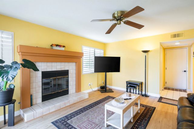 1819 Ithaca Dr, Vista, CA 92081