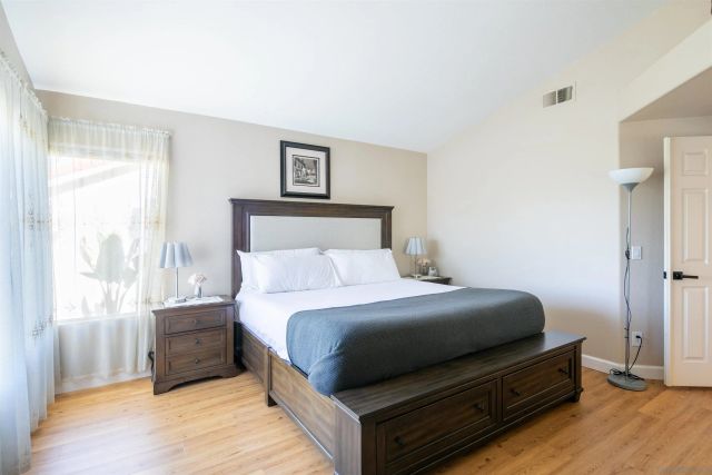 1819 Ithaca Dr, Vista, CA 92081