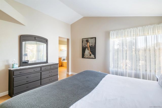 1819 Ithaca Dr, Vista, CA 92081