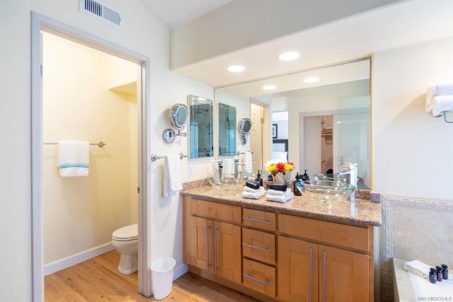 1819 Ithaca Dr, Vista, CA 92081