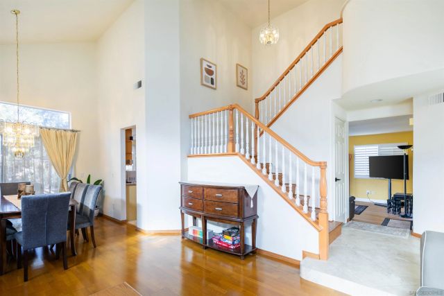 1819 Ithaca Dr, Vista, CA 92081