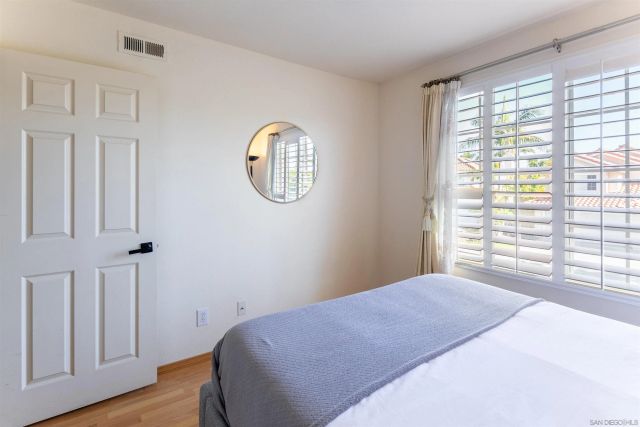 1819 Ithaca Dr, Vista, CA 92081