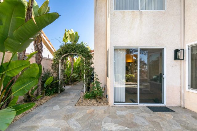 1819 Ithaca Dr, Vista, CA 92081