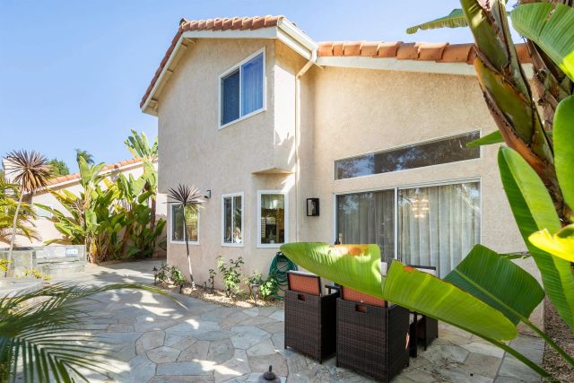 1819 Ithaca Dr, Vista, CA 92081