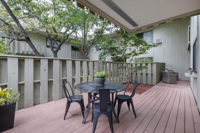 1070 Mercedes Avenue 12, Los Altos, CA 94022