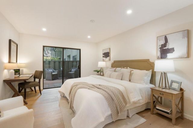 1070 Mercedes Avenue 12, Los Altos, CA 94022