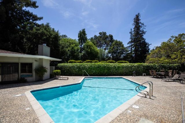 1070 Mercedes Avenue 12, Los Altos, CA 94022