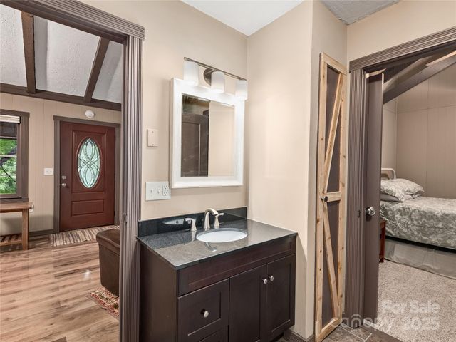 31 Poplar Lane, Maggie Valley, NC 28751