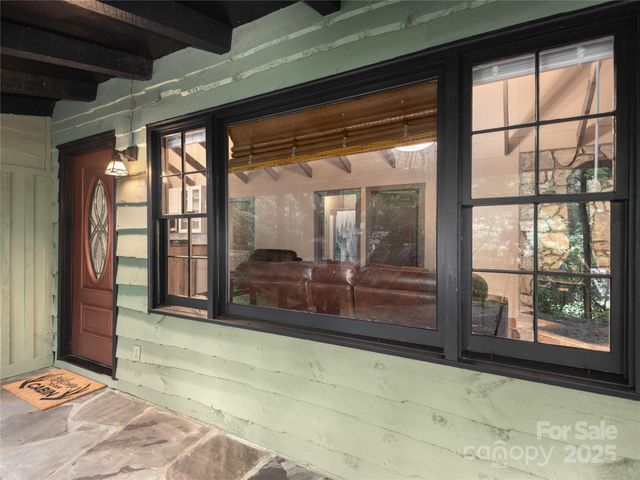 31 Poplar Lane, Maggie Valley, NC 28751