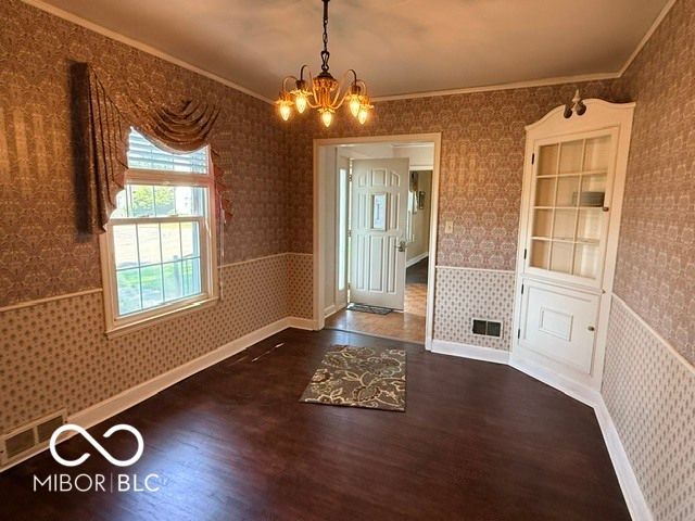 824 W 5th Street, Seymour, IN 47274