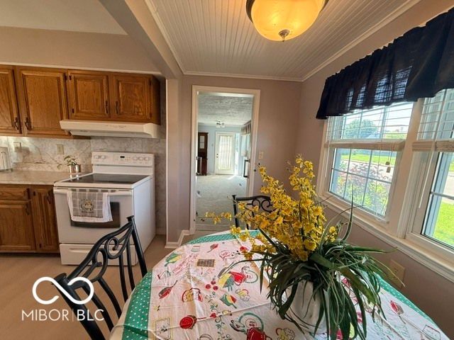 824 W 5th Street, Seymour, IN 47274