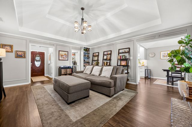 3040 Panhandle Drive, Grapevine, TX 76051