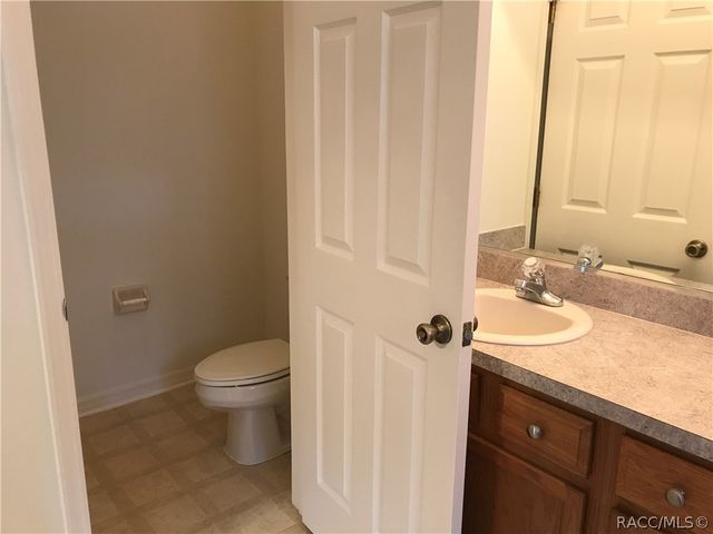1626 W Spring Meadow Loop, Lecanto, FL 34461