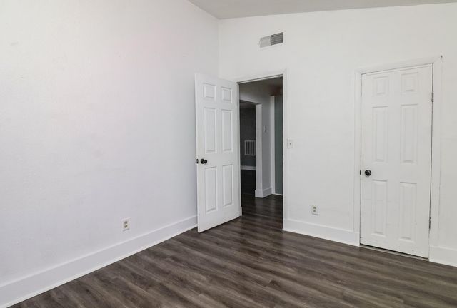 504 HUNT AVE, Columbia, MO 65203