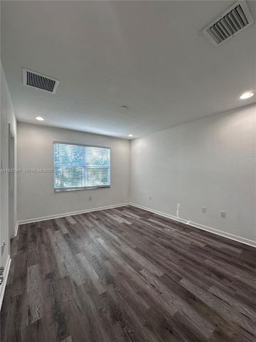 2871 NW Treviso Cir 2871, Port St. Lucie, FL 34986