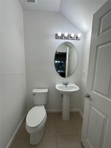 2871 NW Treviso Cir 2871, Port St. Lucie, FL 34986