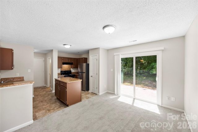 9713 Aviary Hill Way, Charlotte, NC 28214
