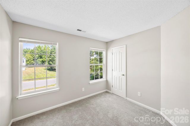 9713 Aviary Hill Way, Charlotte, NC 28214