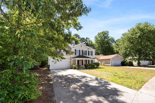 9713 Aviary Hill Way, Charlotte, NC 28214