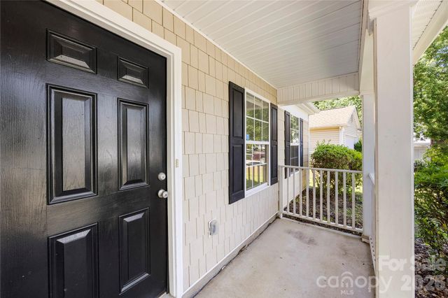 9713 Aviary Hill Way, Charlotte, NC 28214