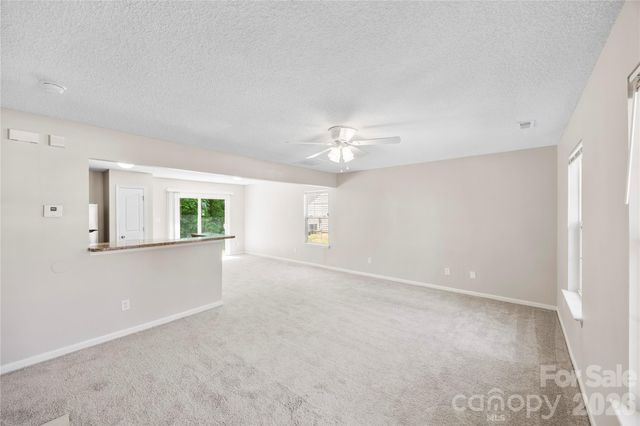 9713 Aviary Hill Way, Charlotte, NC 28214