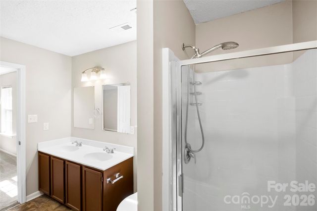 9713 Aviary Hill Way, Charlotte, NC 28214