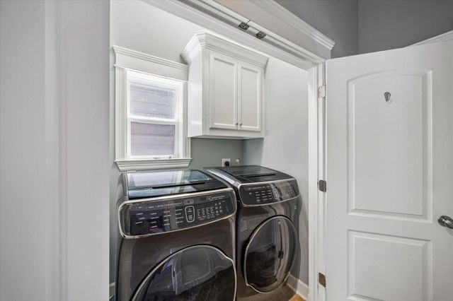 609 Rutland Street F, Houston, TX 77007