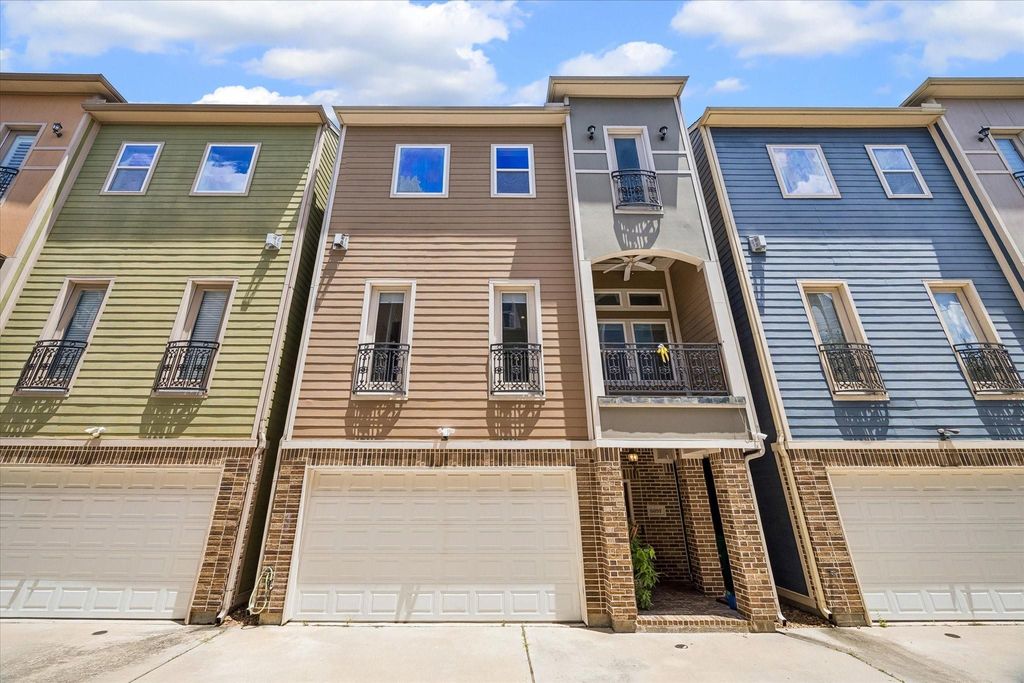 609 Rutland Street F, Houston, TX 77007