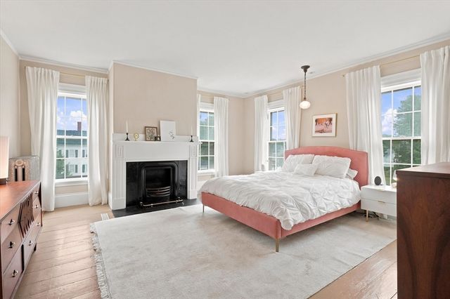266 Main St, North Andover, MA 01845