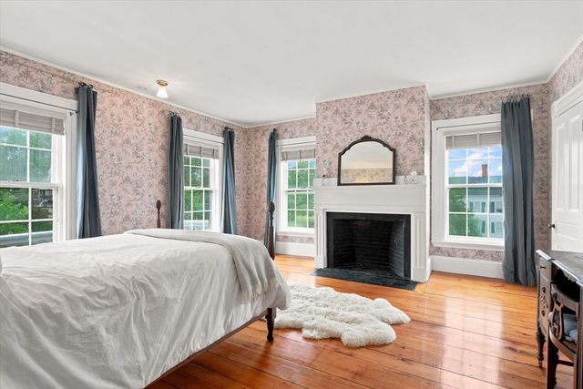 266 Main St, North Andover, MA 01845