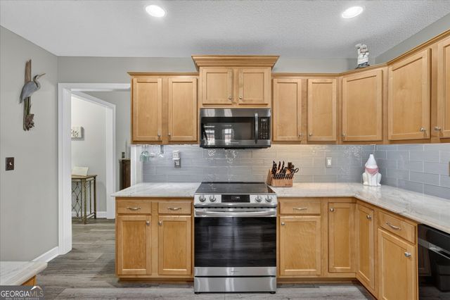 101 Pleasant Hill Road, Rincon, GA 31326