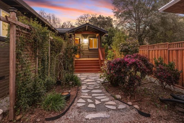 8220 Hermosa Avenue, Ben Lomond, CA 95005