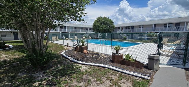 1400 EUDORA ROAD e-52, Mount Dora, FL 32757