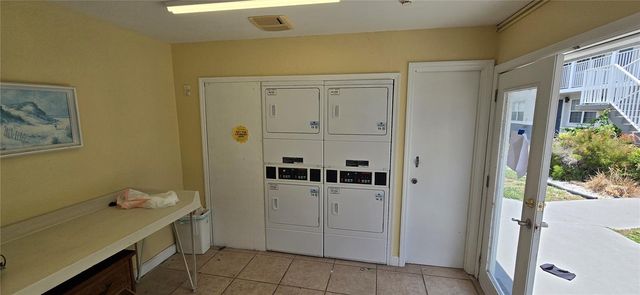 1400 EUDORA ROAD e-52, Mount Dora, FL 32757