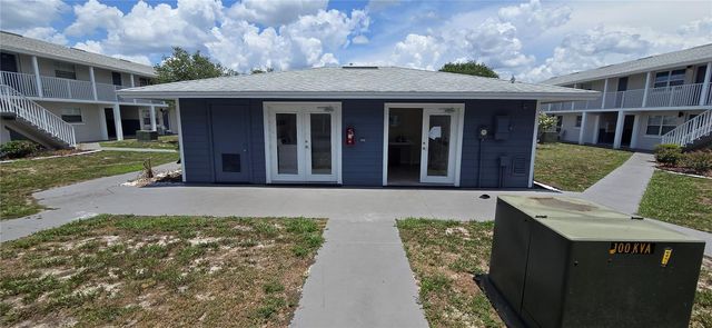 1400 EUDORA ROAD e-52, Mount Dora, FL 32757