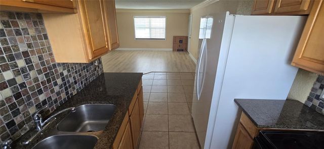 1400 EUDORA ROAD e-52, Mount Dora, FL 32757