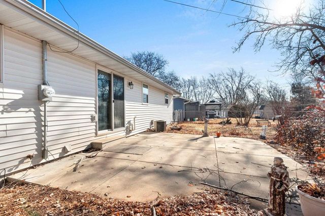 1403 PONDEROSA AVENUE, Green Bay, WI 54313